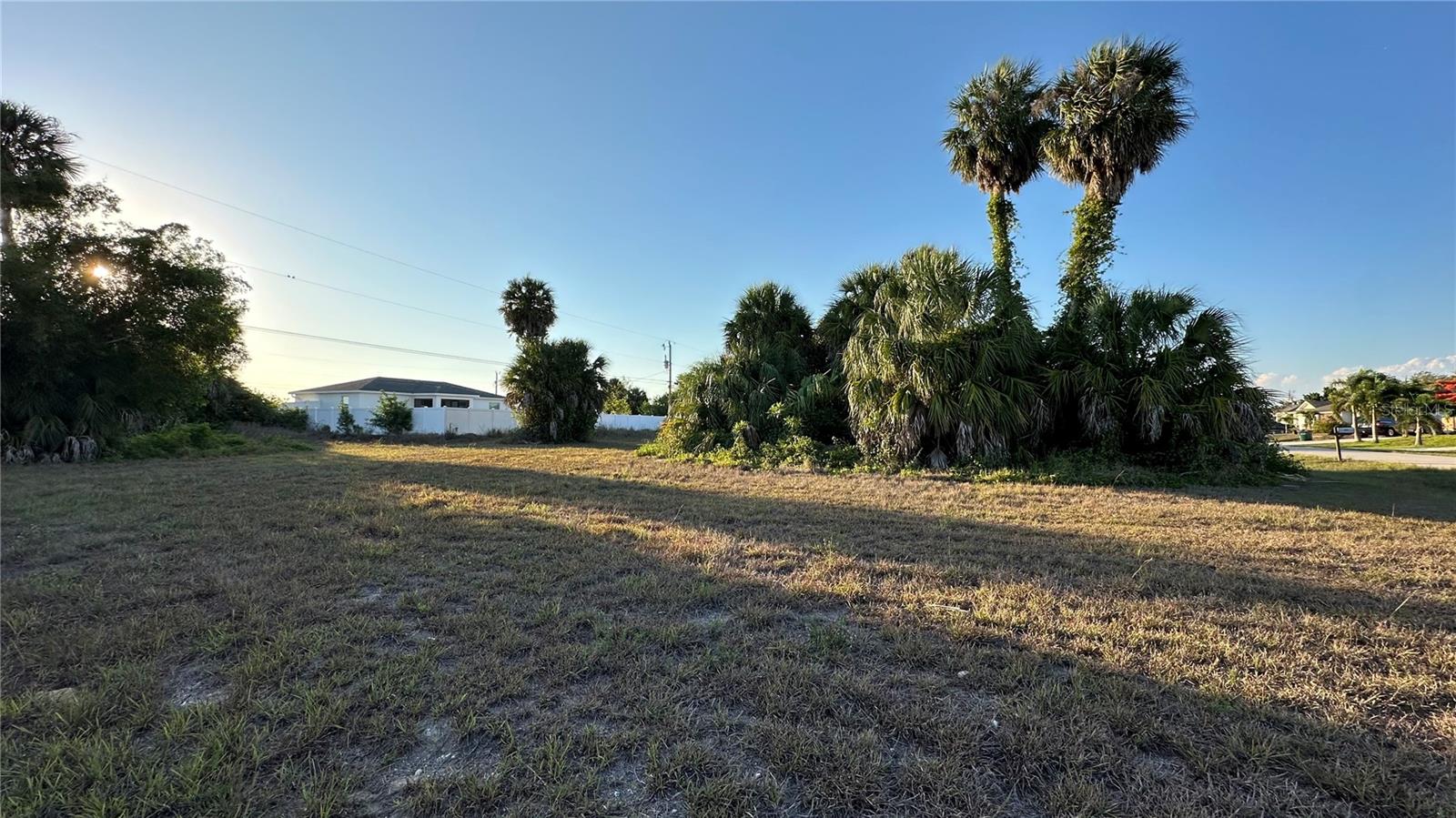 2748 6th Place, FL