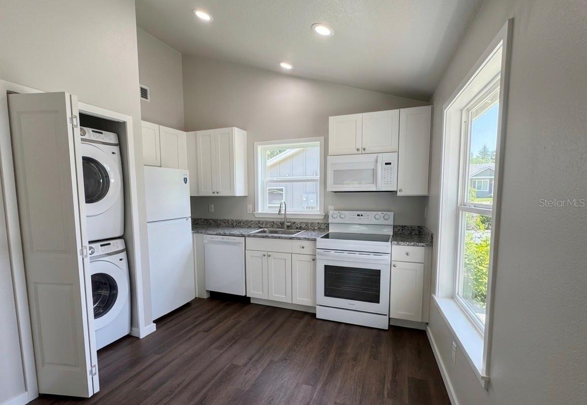 357 Main Avenue, FL