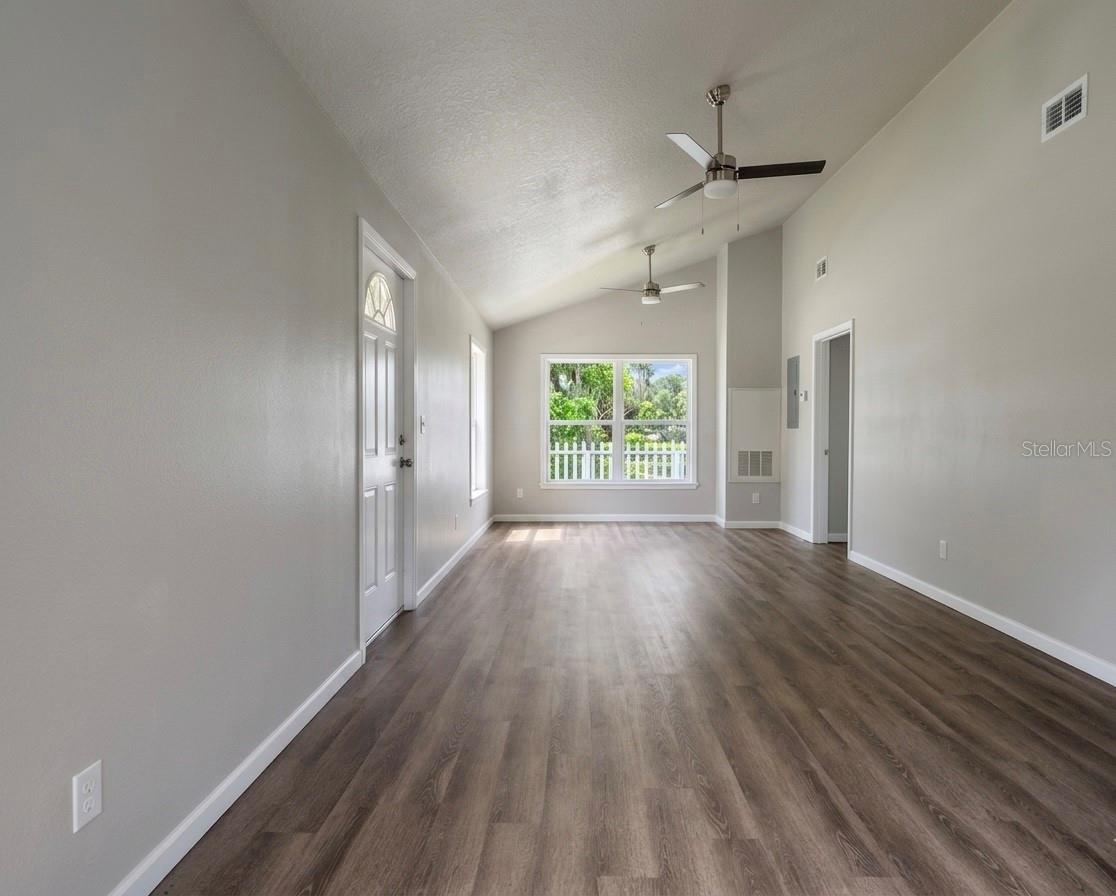 357 Main Avenue, FL