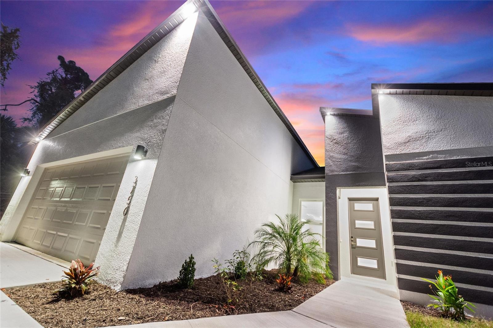 3707 Fontainebleau Street, FL