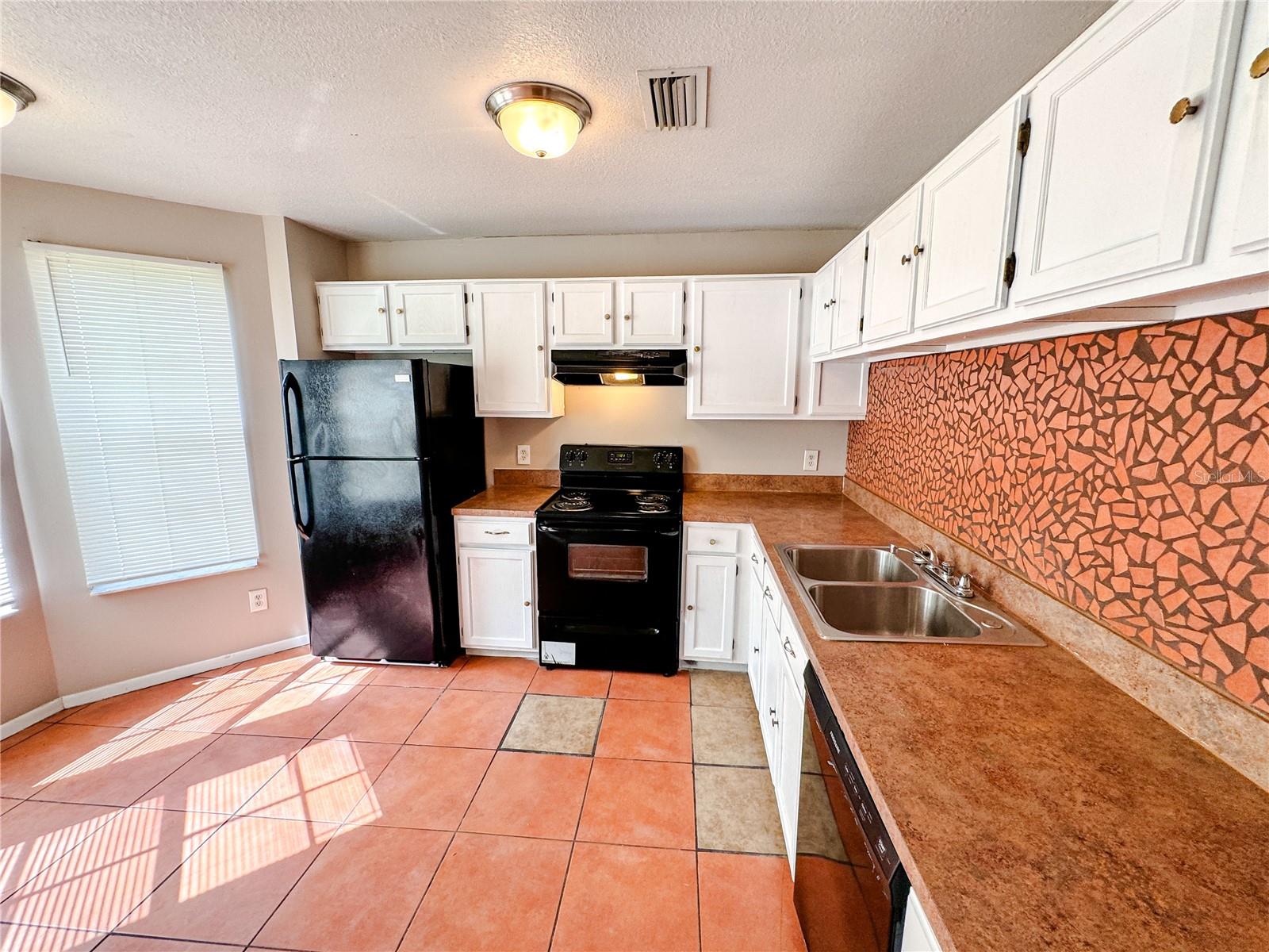 7821 Farnsworth Court, FL
