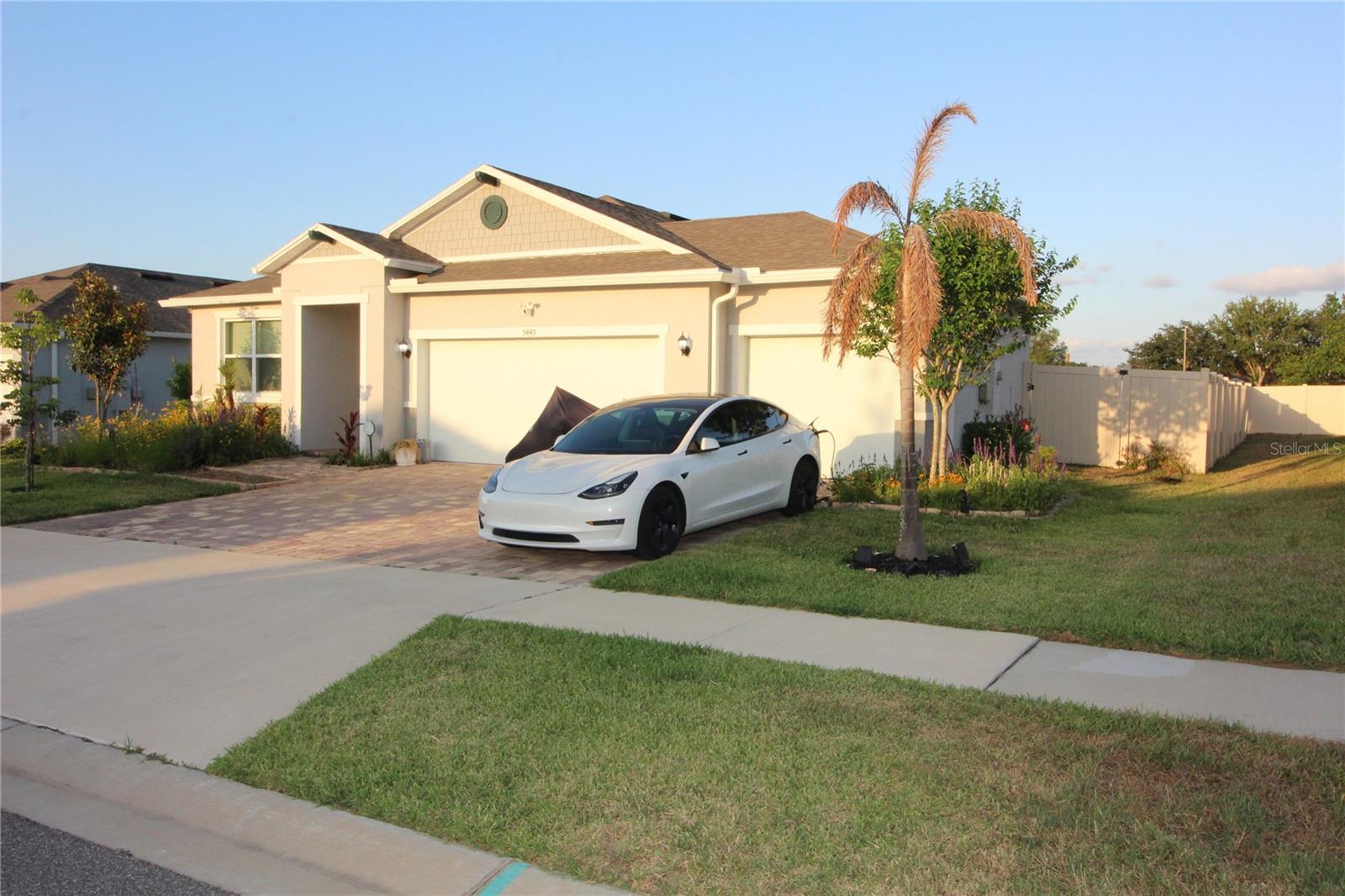 9449 Sanders Park Place, FL