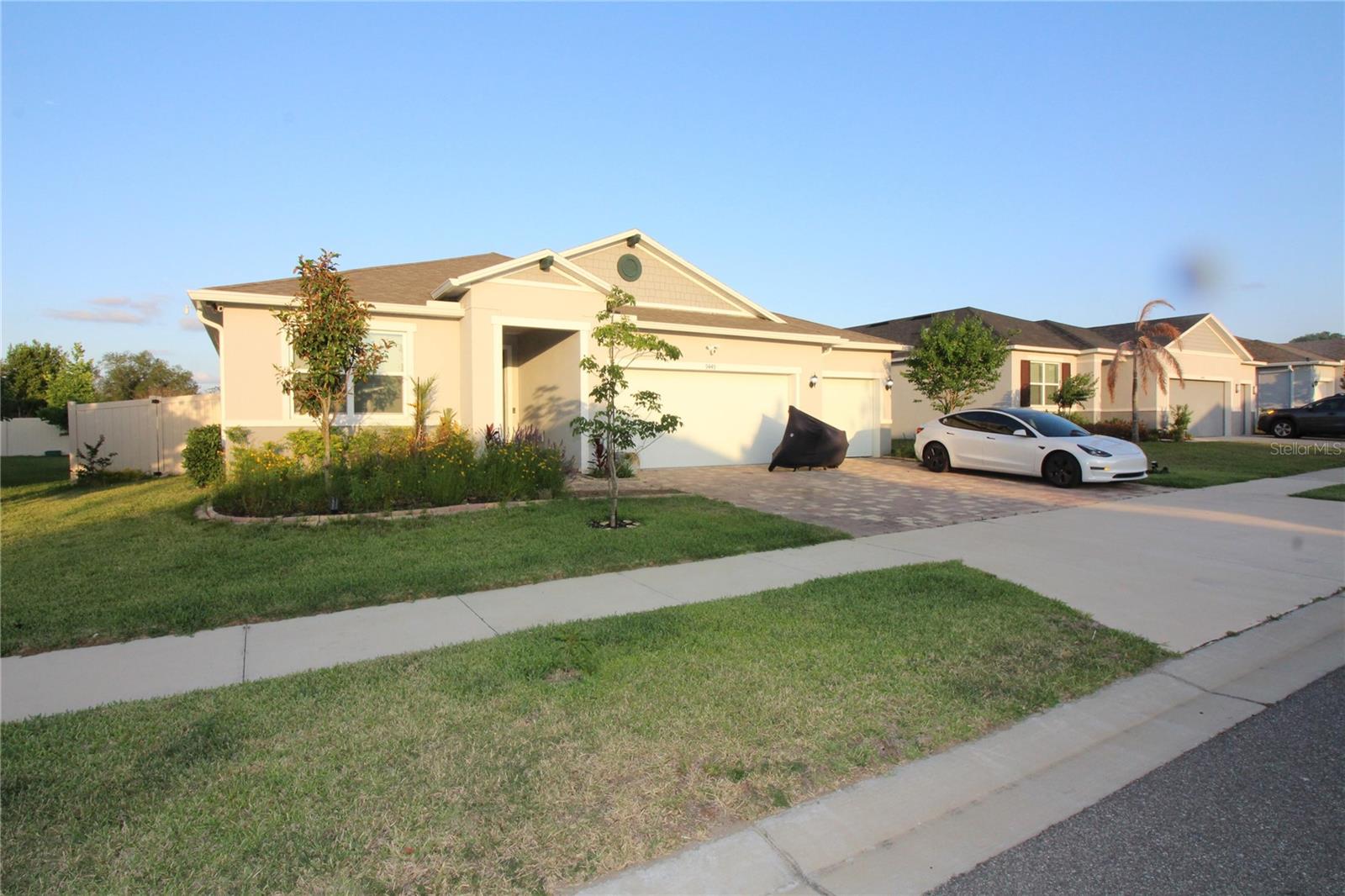 9449 Sanders Park Place, FL