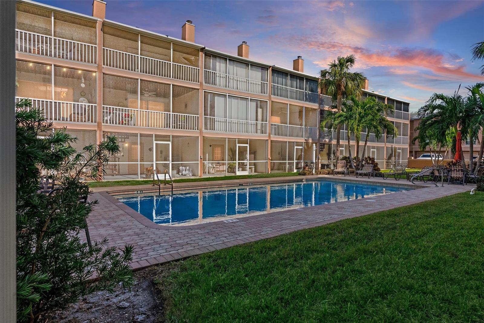 637 Pinellas Bayway, FL