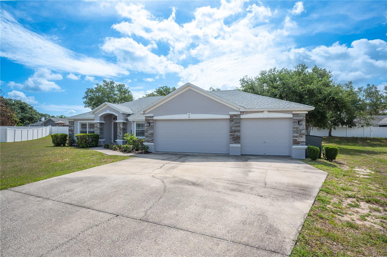 217 Oak Crossing Boulevard, FL
