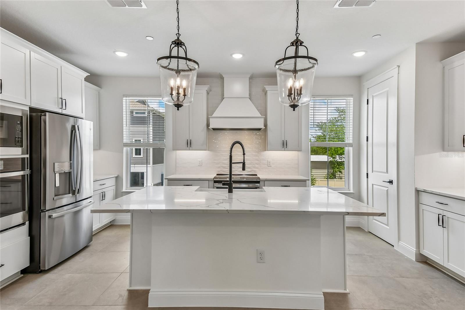 206 Pasquala, FL