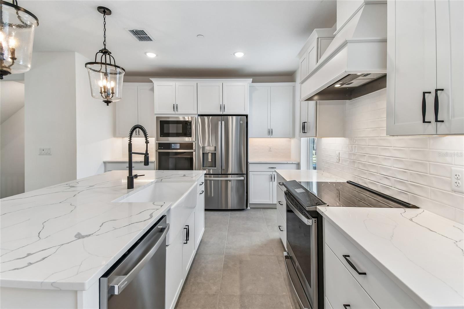 206 Pasquala, FL