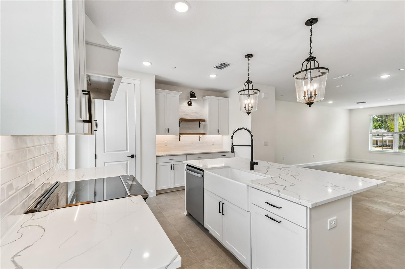 206 Pasquala, FL