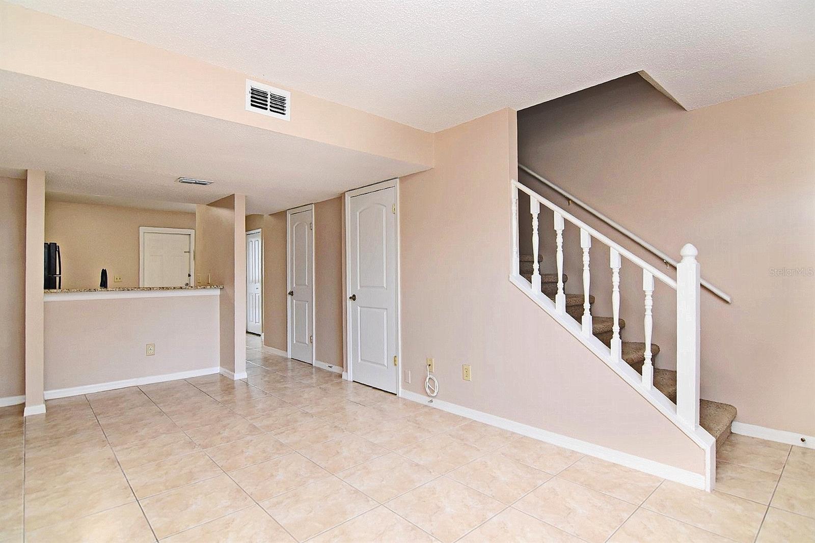 2720 Gray Fox Lane, FL
