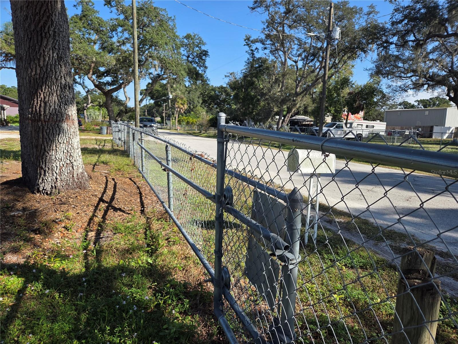 8828 Kanawha Road, FL