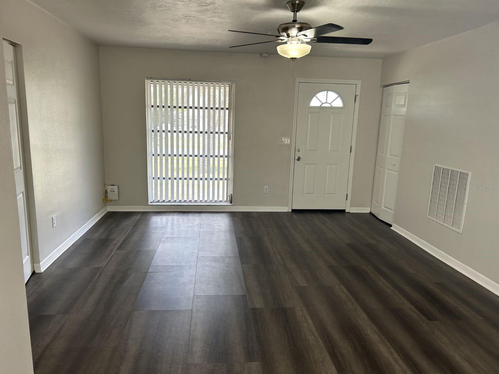1241 Pilgrim Rd, FL