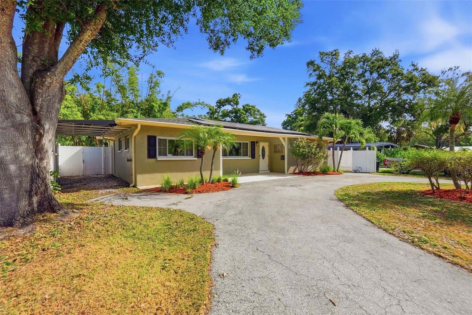 5654 Kiwanis Place, FL