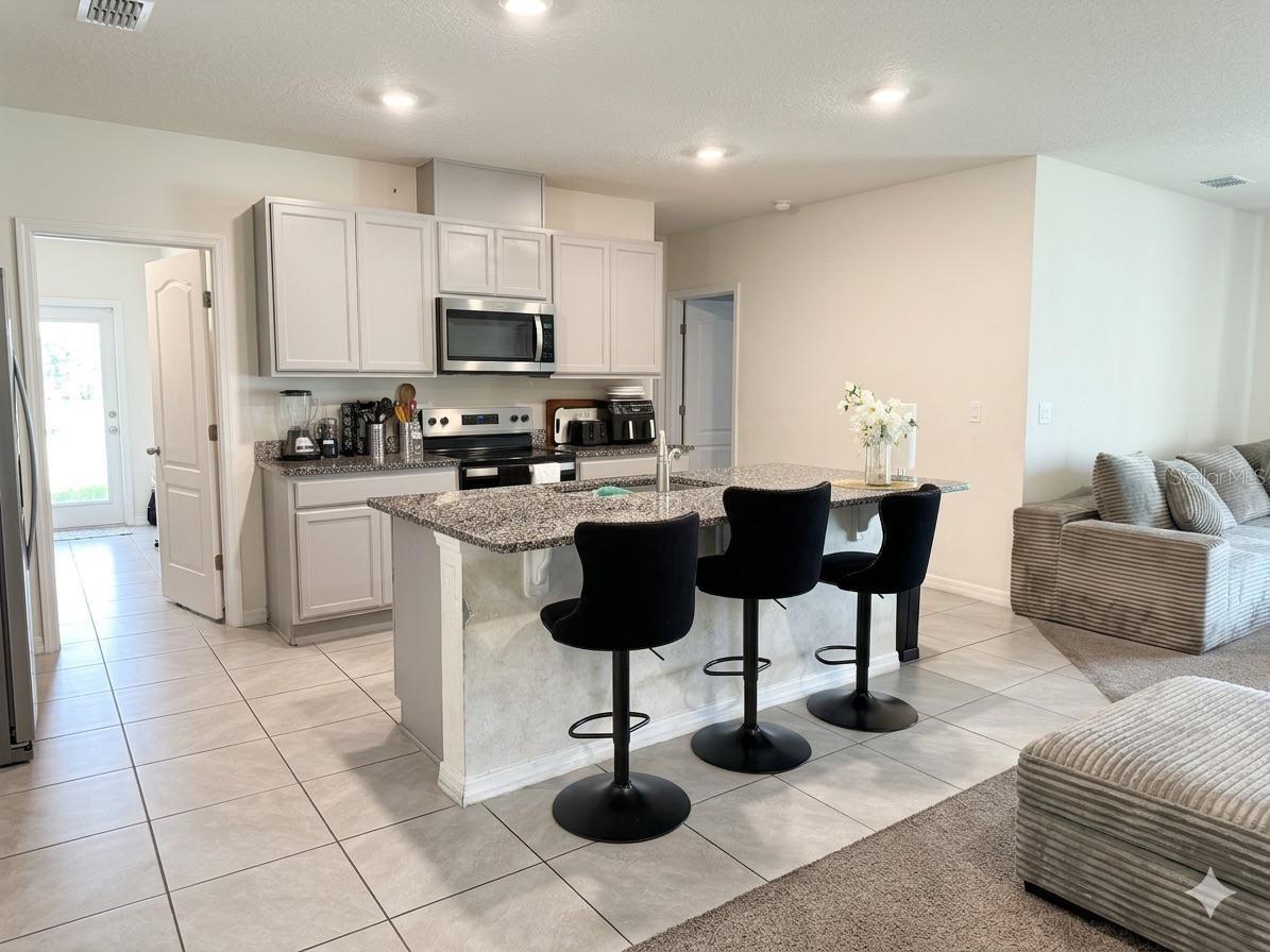 2826 Waterlily Way, FL