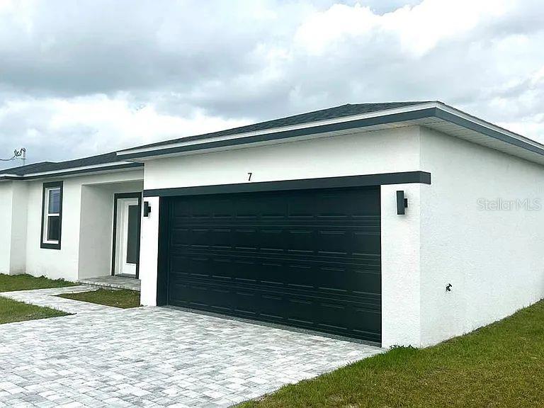 7 Walnut Run Court, FL