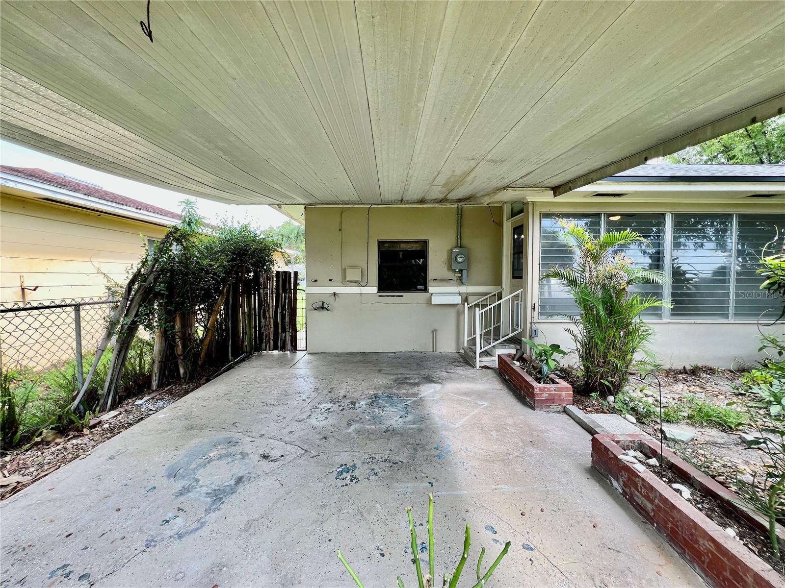 1535 Grove Street, FL