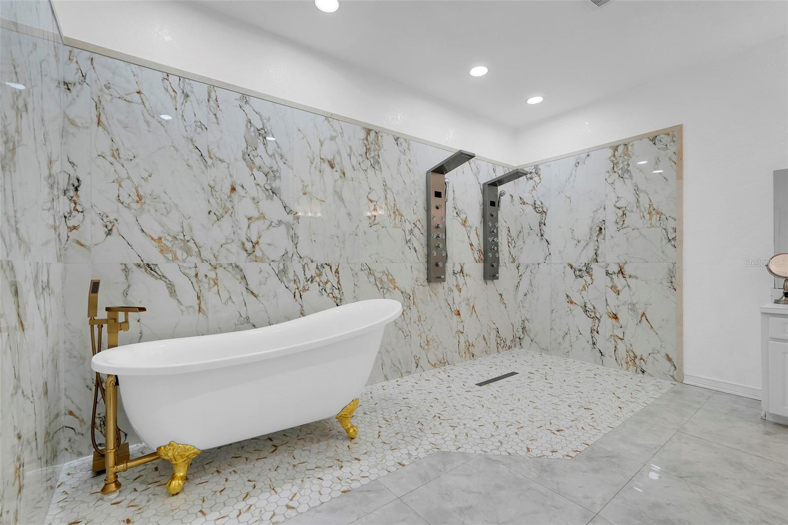 2735 Berkford Circle, FL