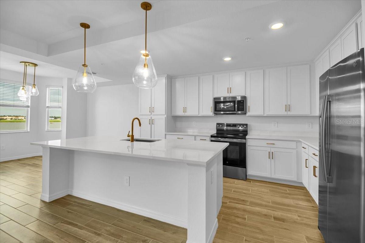 19116 Scallop Loop, FL
