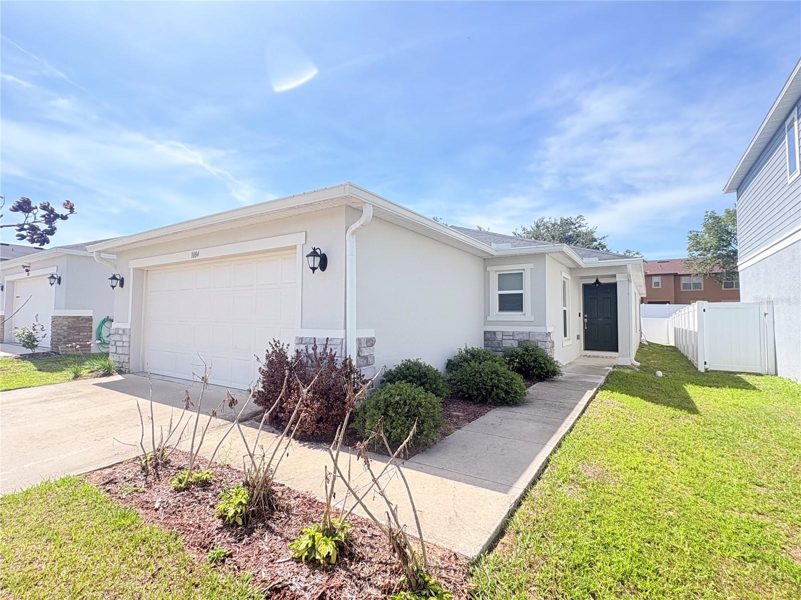 1084 Papaya Circle, FL