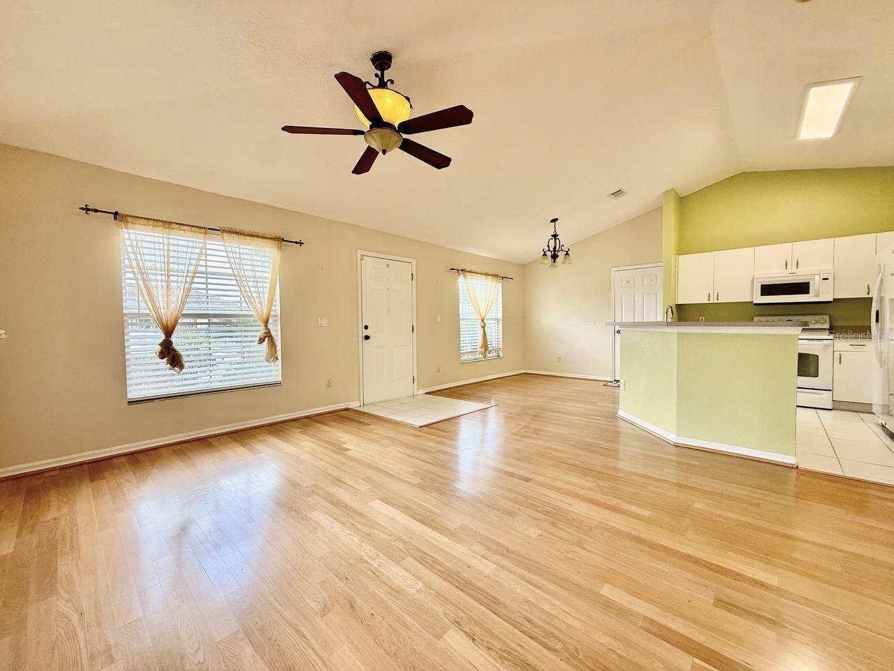 6807 Kingston Drive, FL