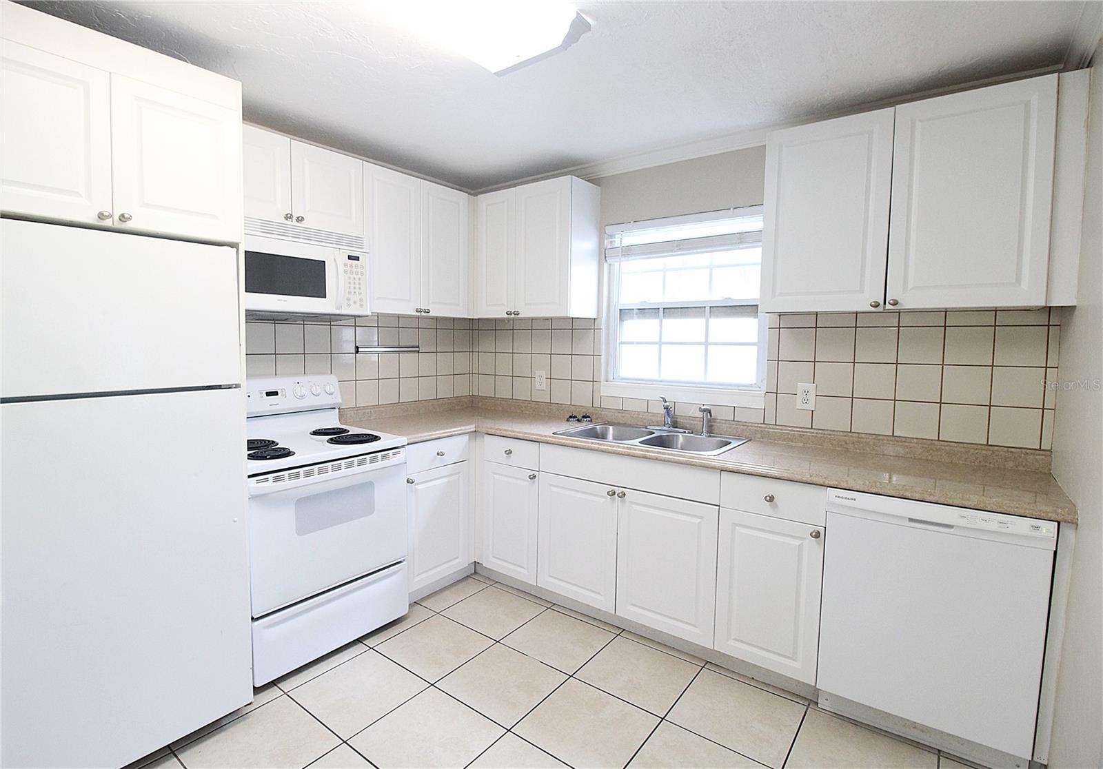 1638 Redwood Street, FL