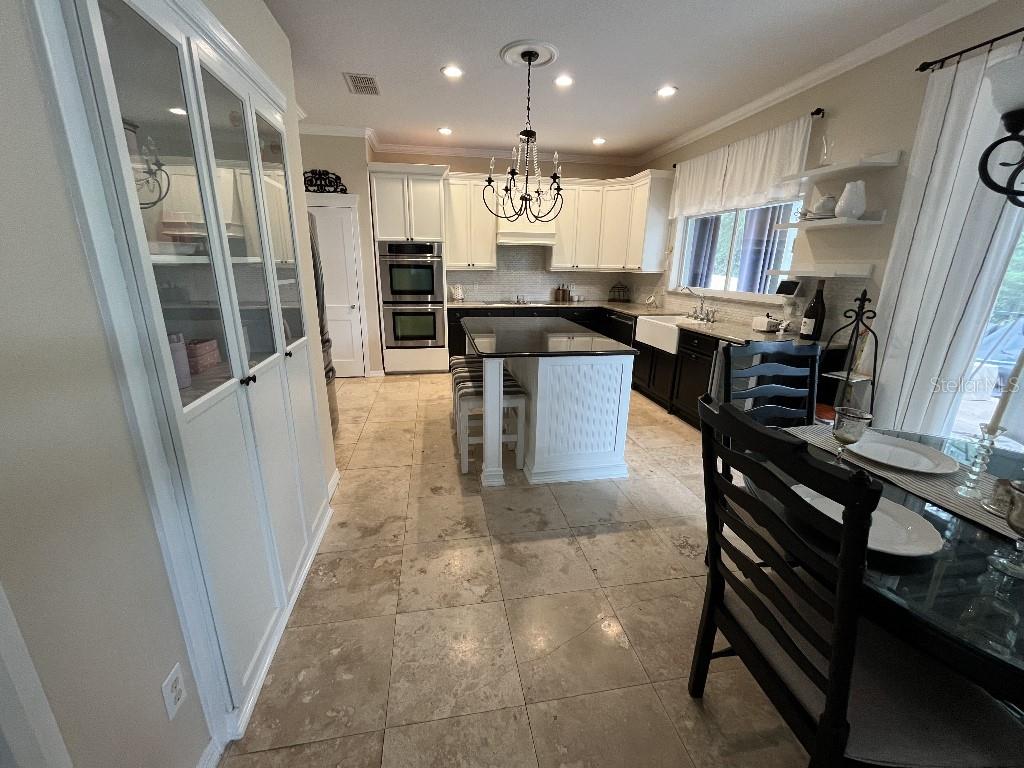 5879 Lake Melrose Drive, FL