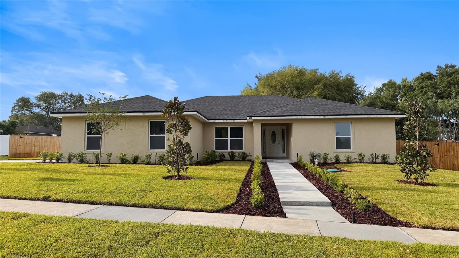 230 Cattail Court, FL