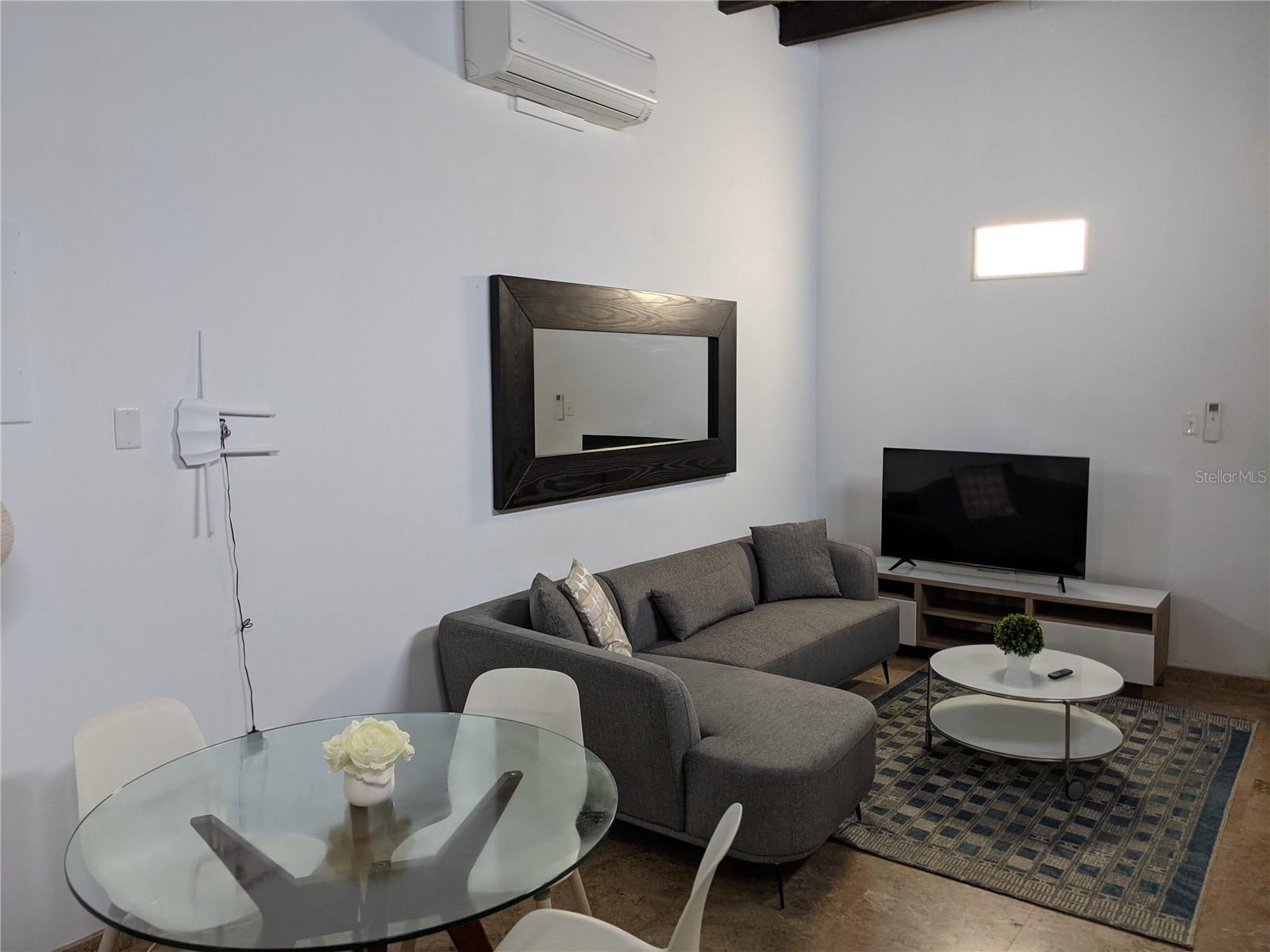 253 Luna St., PR