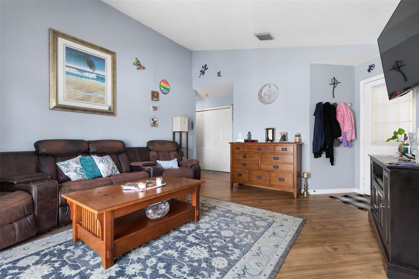 1 Crystal Way, FL