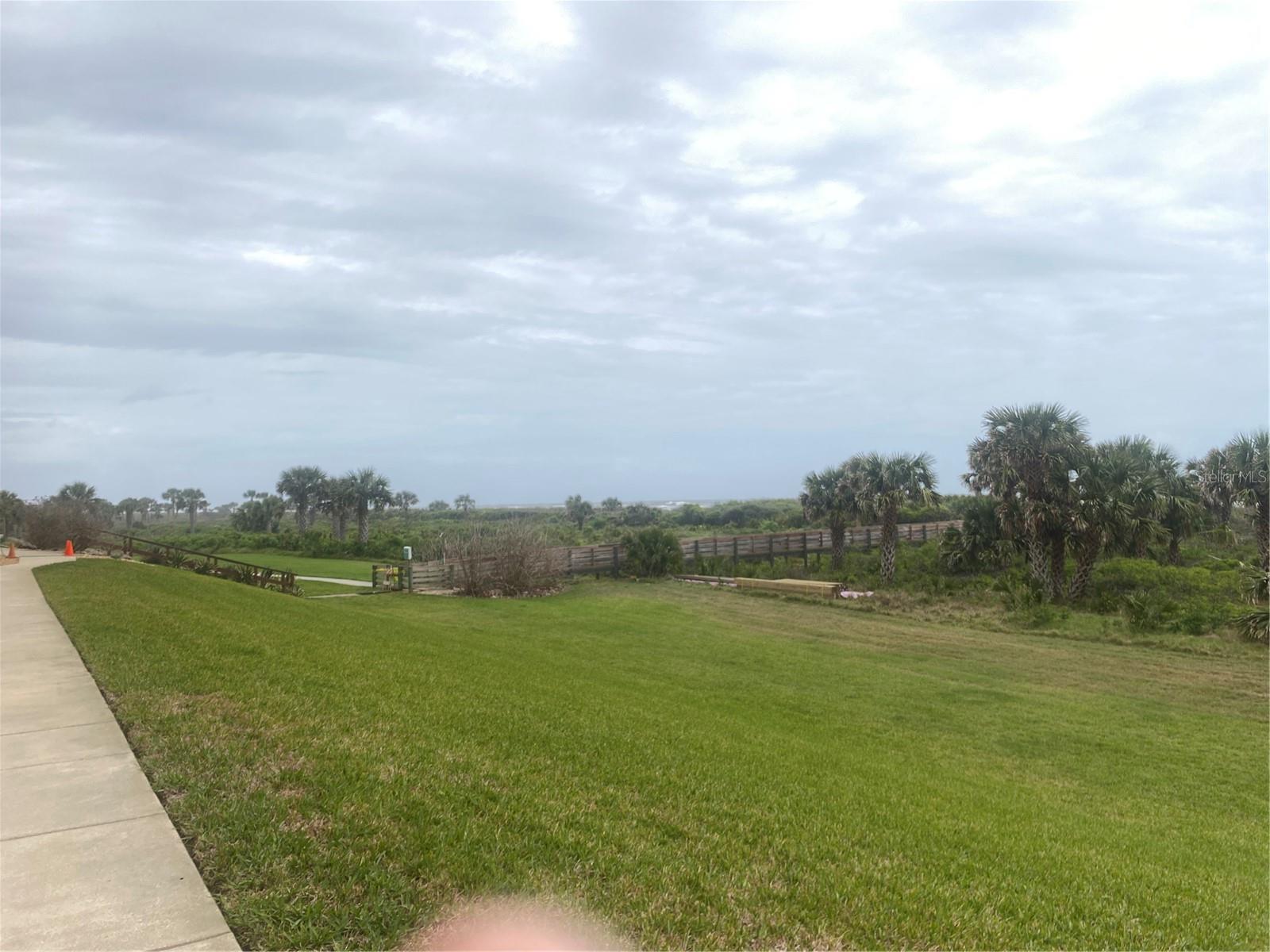 60 Surfview Drive, FL