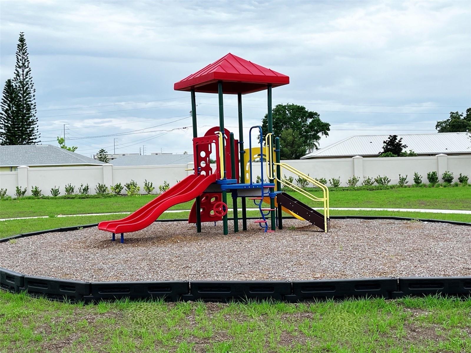 437 Marion Loop, FL
