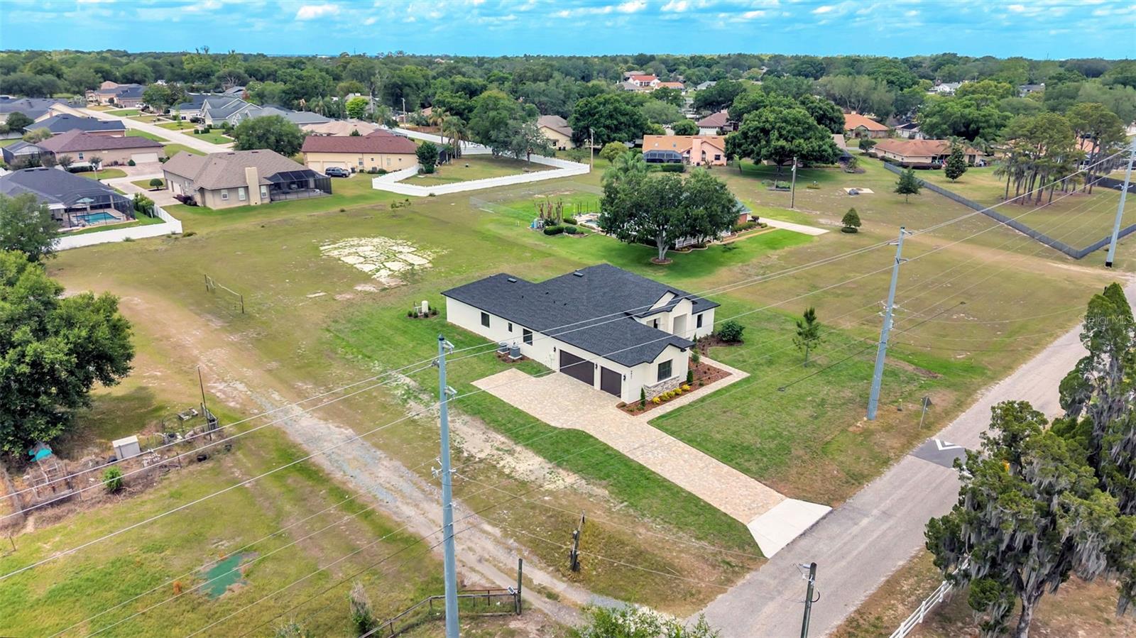 6827 Lakeland Highlands Road, FL