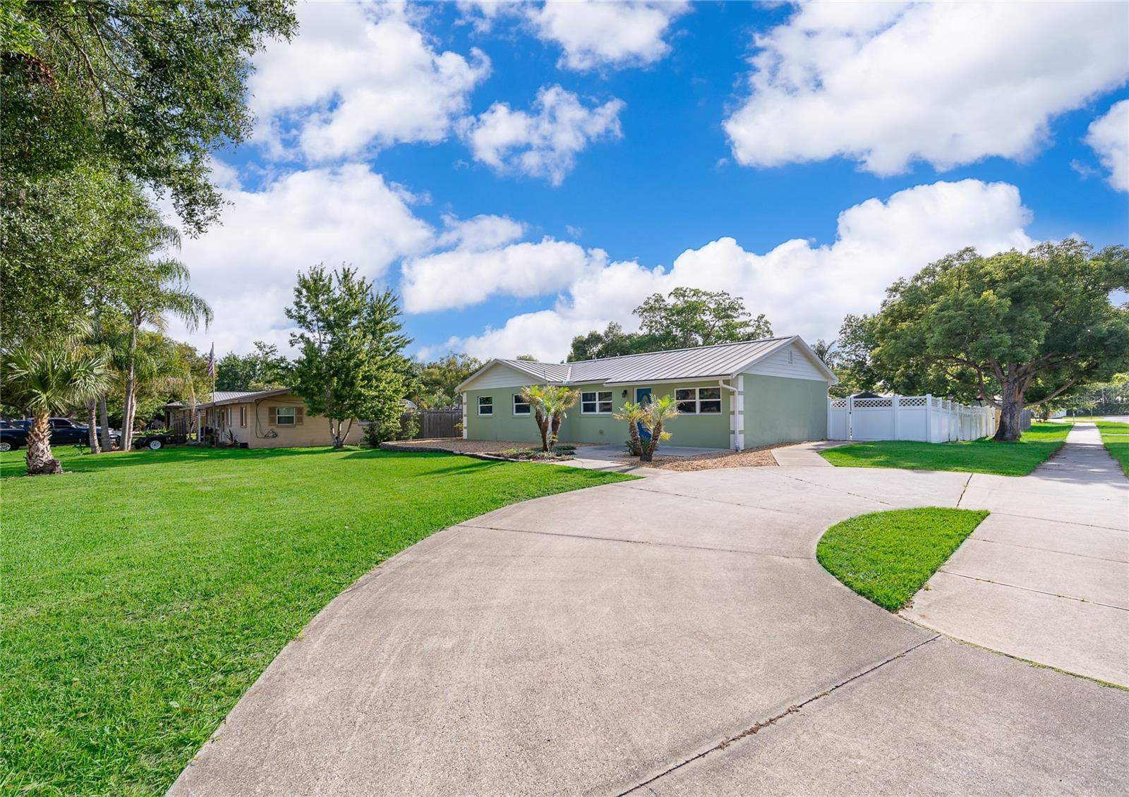 437 Oregon Avenue, FL
