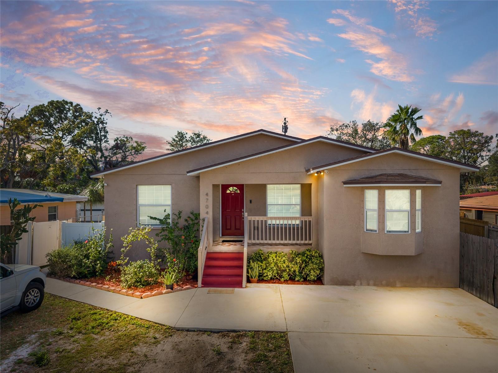 4704 Town N Country Boulevard, FL