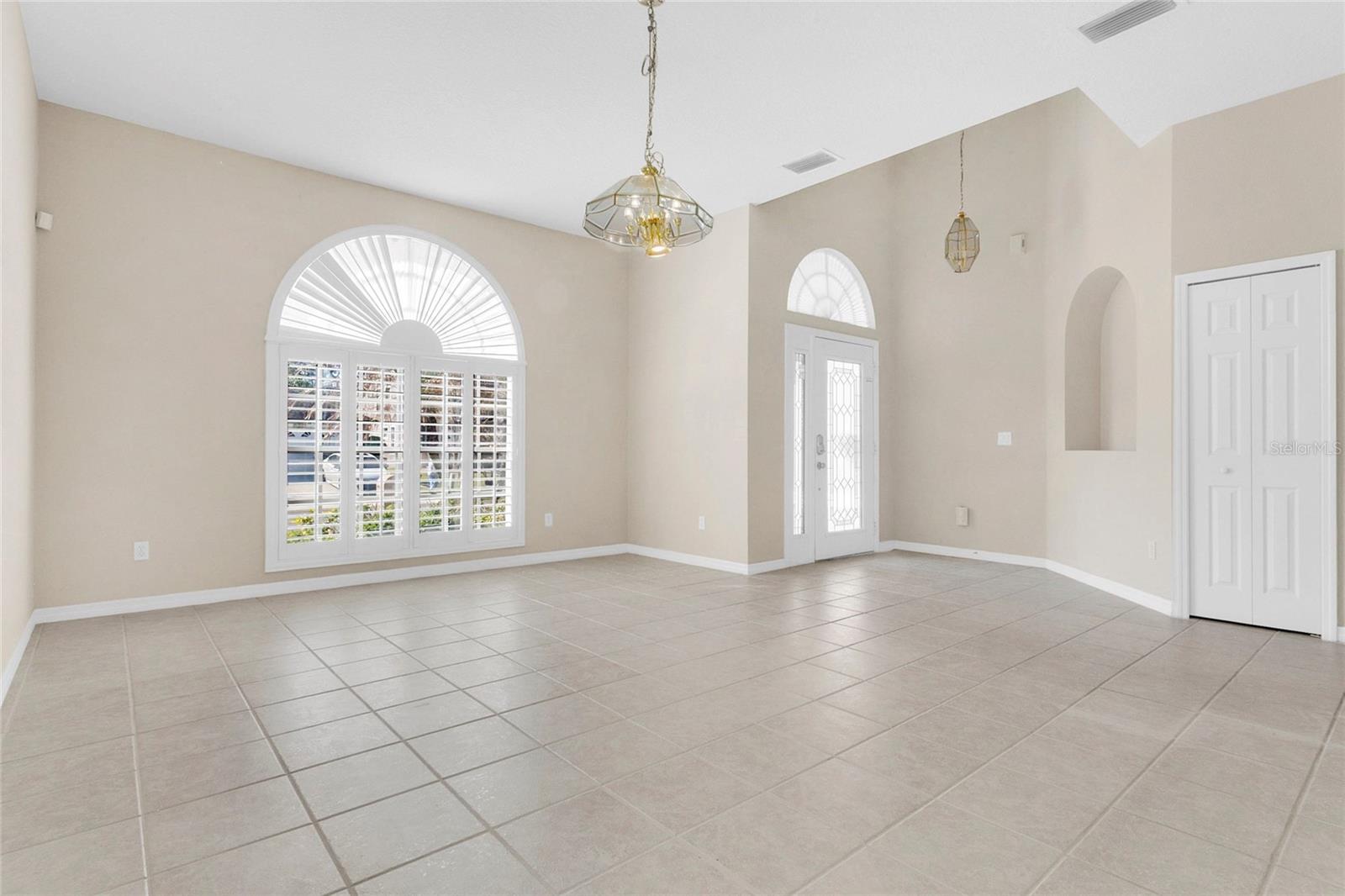 3318 Foxcroft Circle, FL