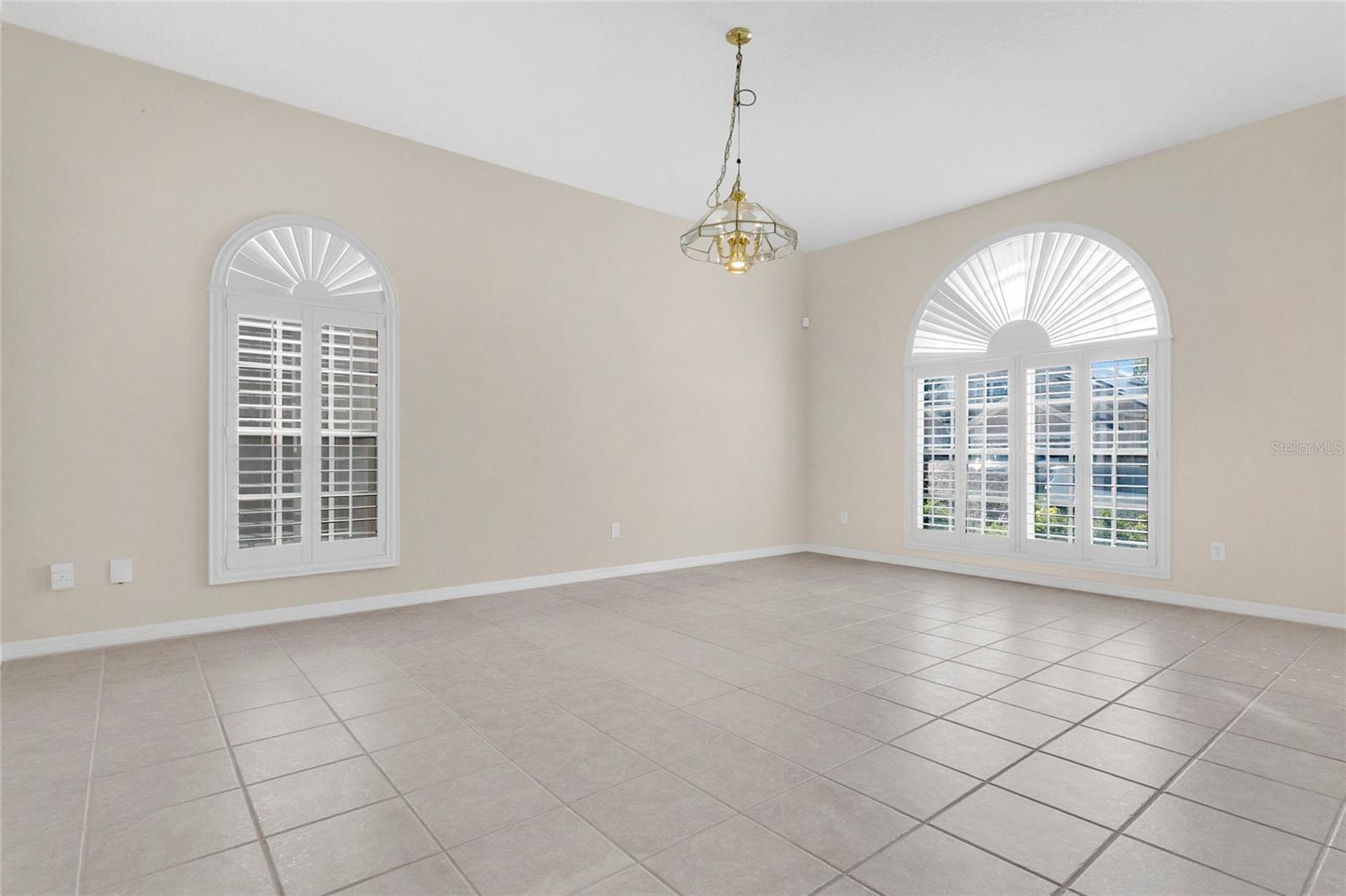 3318 Foxcroft Circle, FL