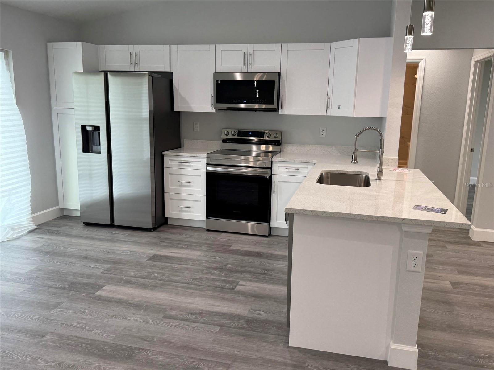 15854 38 Place, FL