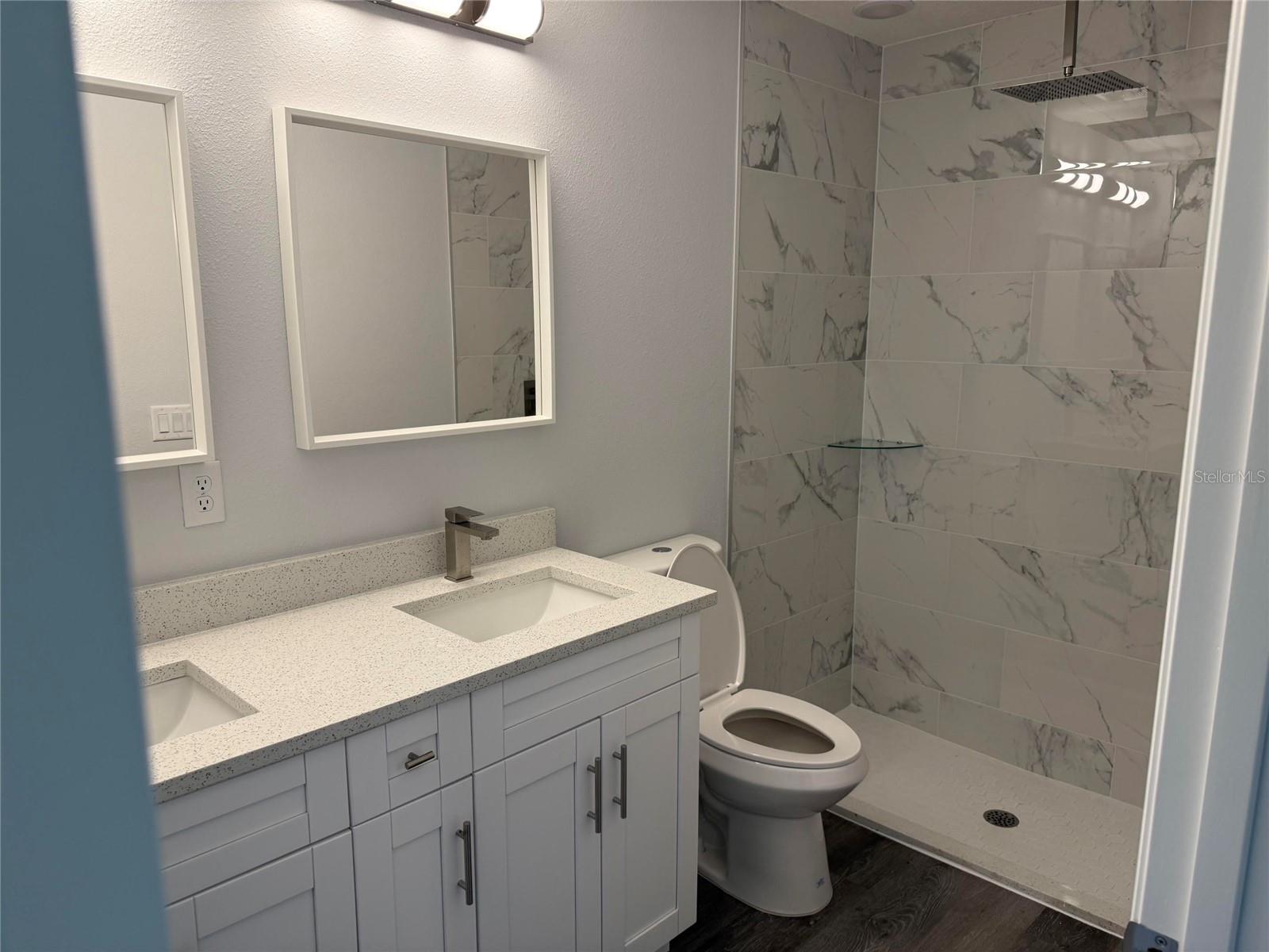 15854 38 Place, FL