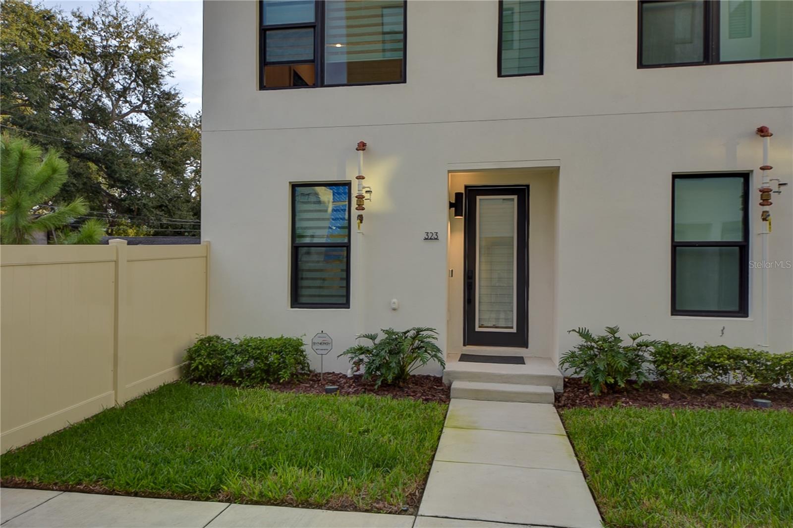 323 15th Street, FL