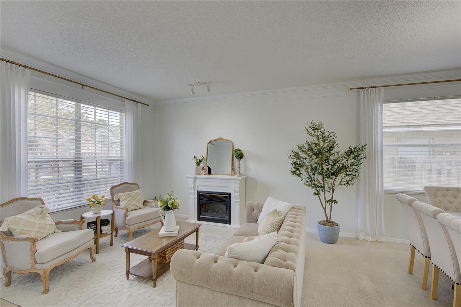 963 Cherry Valley Way, FL