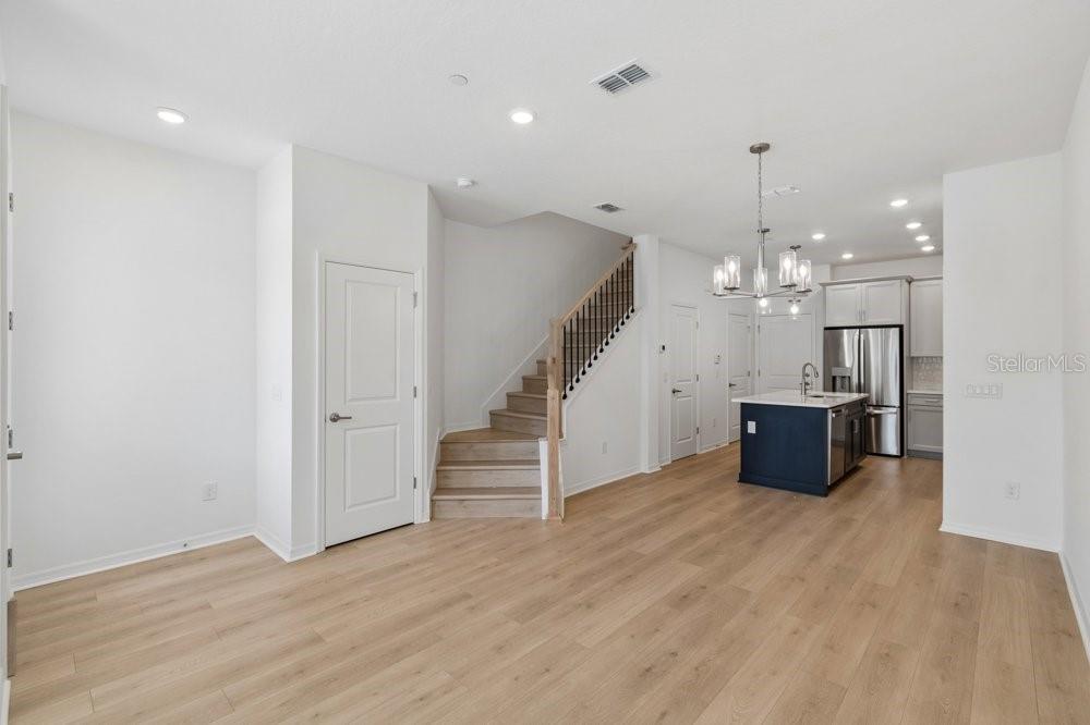 4345 Roush Avenue, FL
