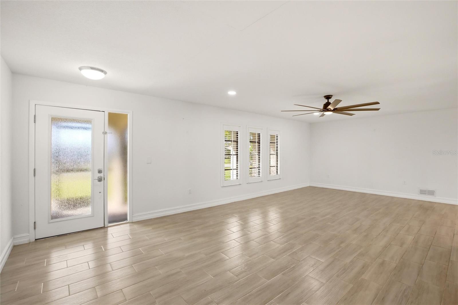 176 Waterway Drive, FL