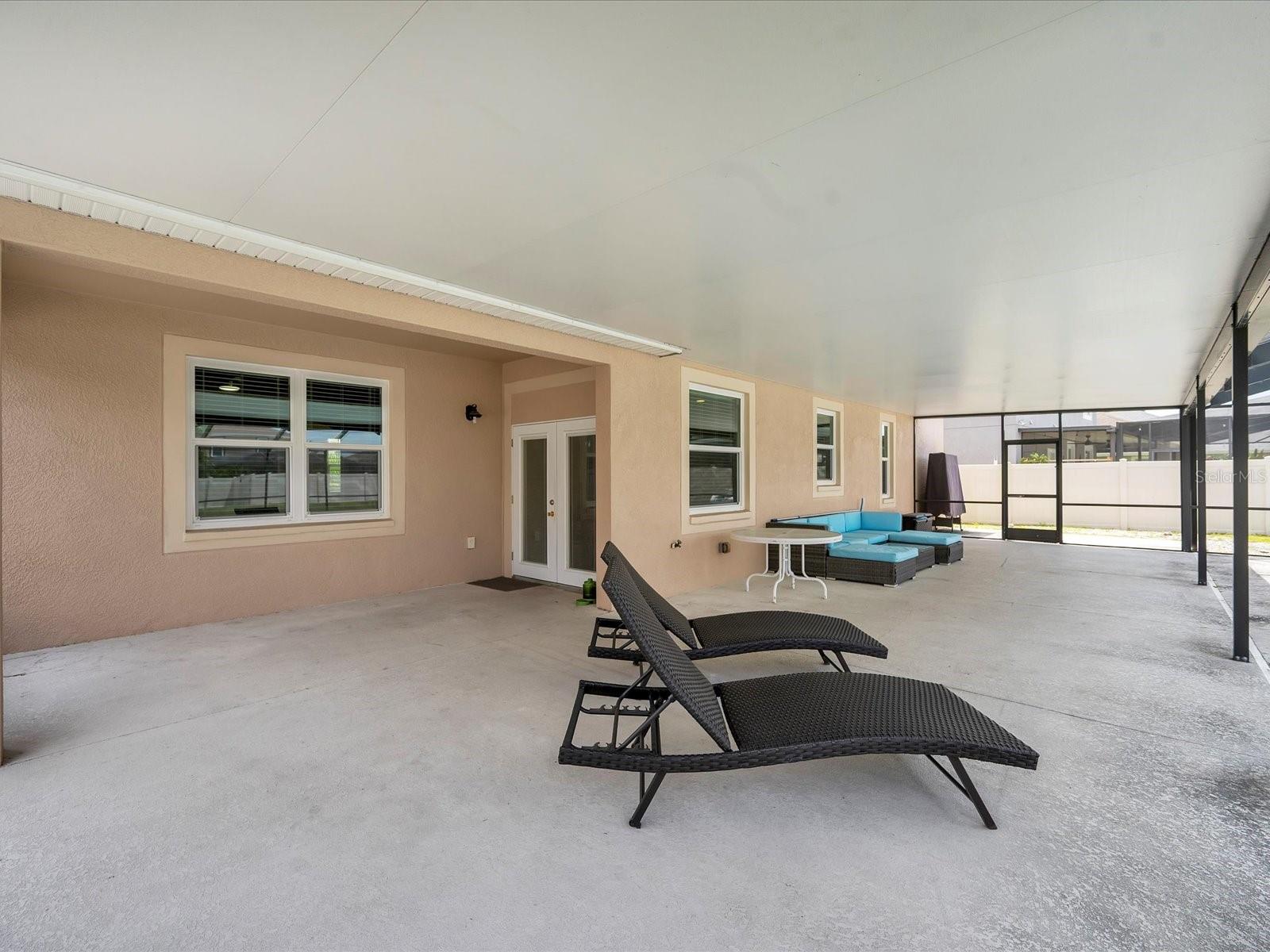 5592 Superior Drive, FL
