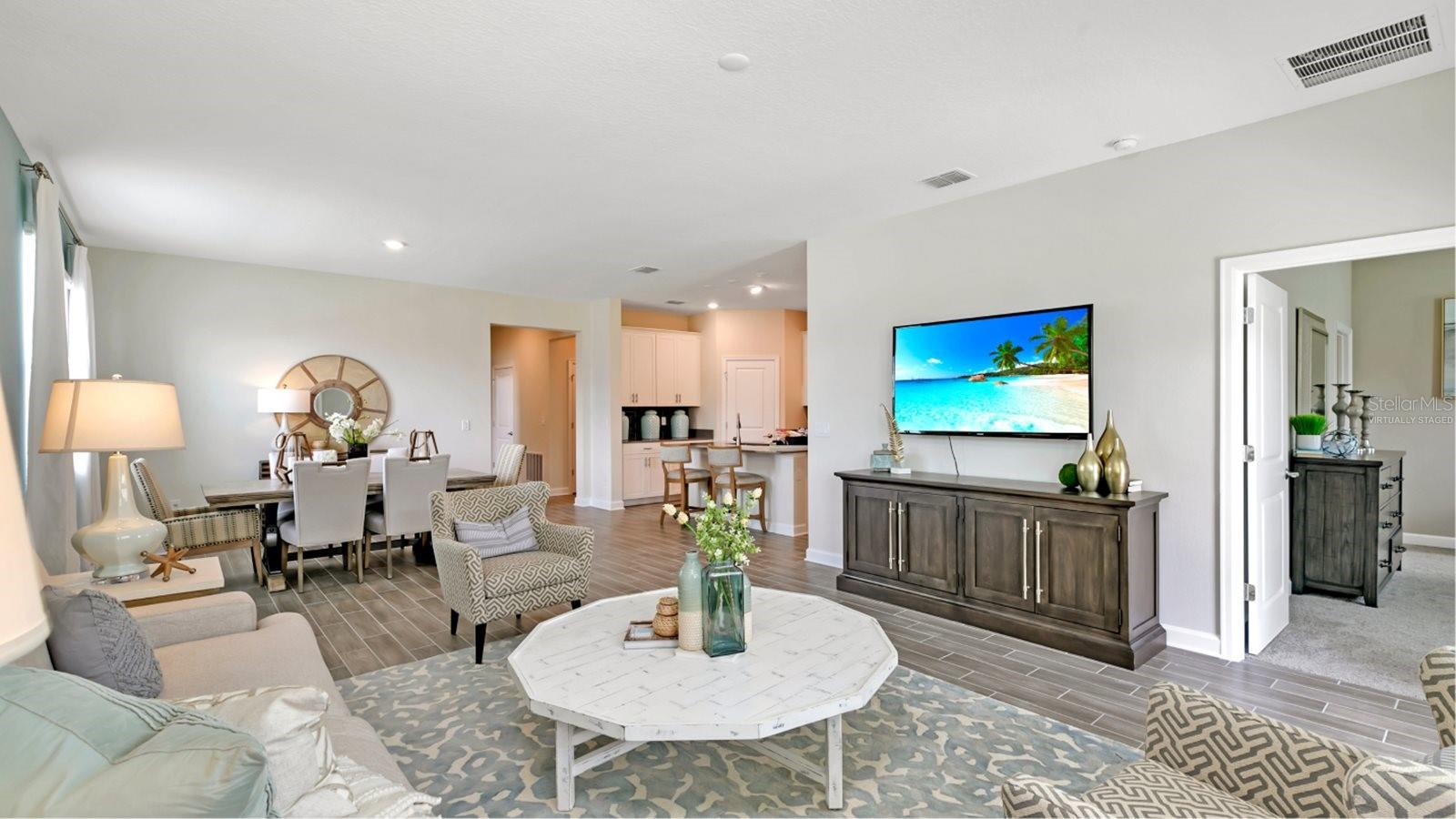 5548 Fiona Lane, FL