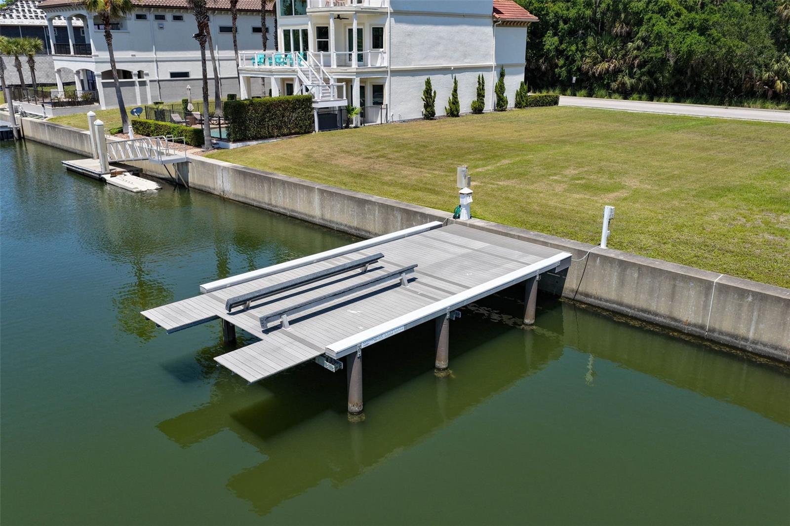 216 Harbor Village Point, FL