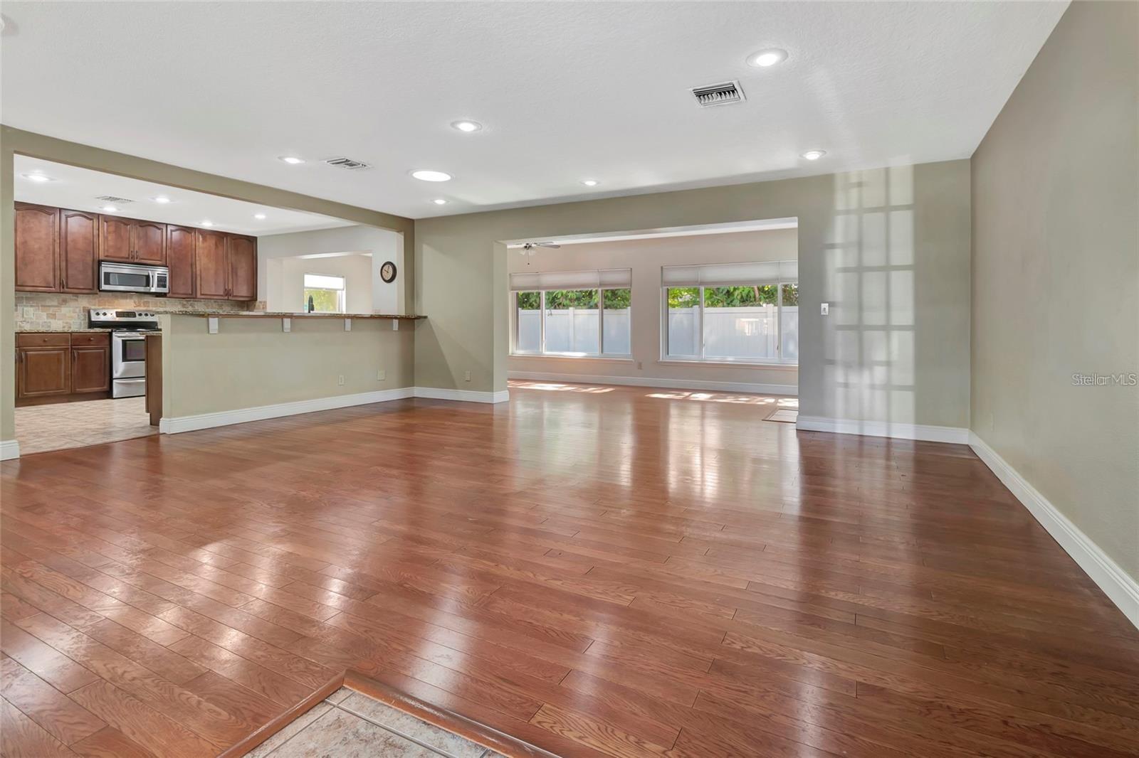 205 Woodland Street, FL