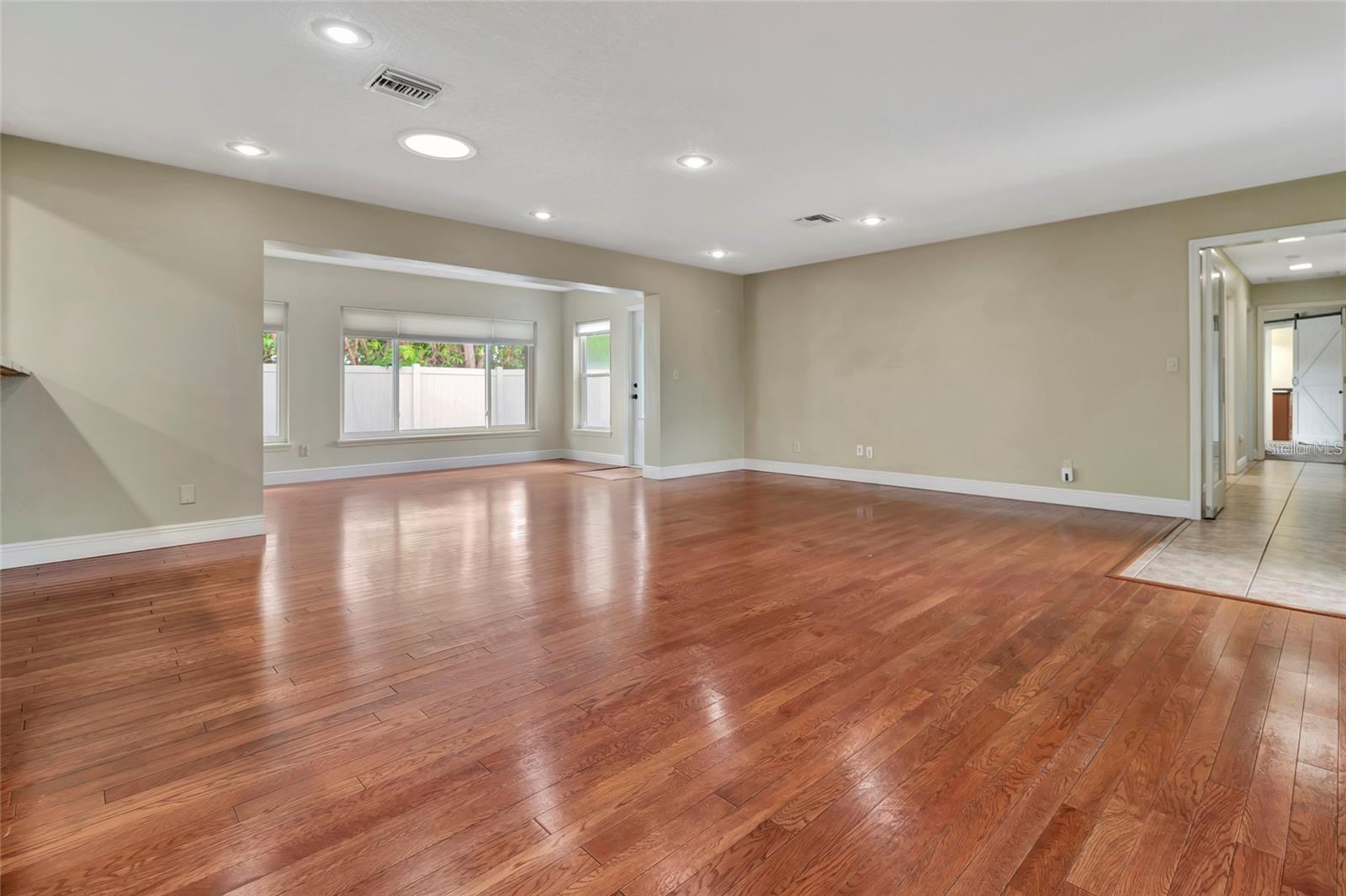 205 Woodland Street, FL