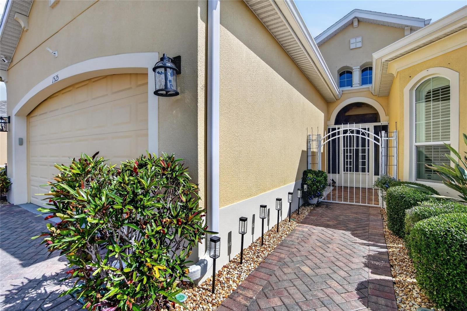 1525 Emerald Dunes Drive, FL