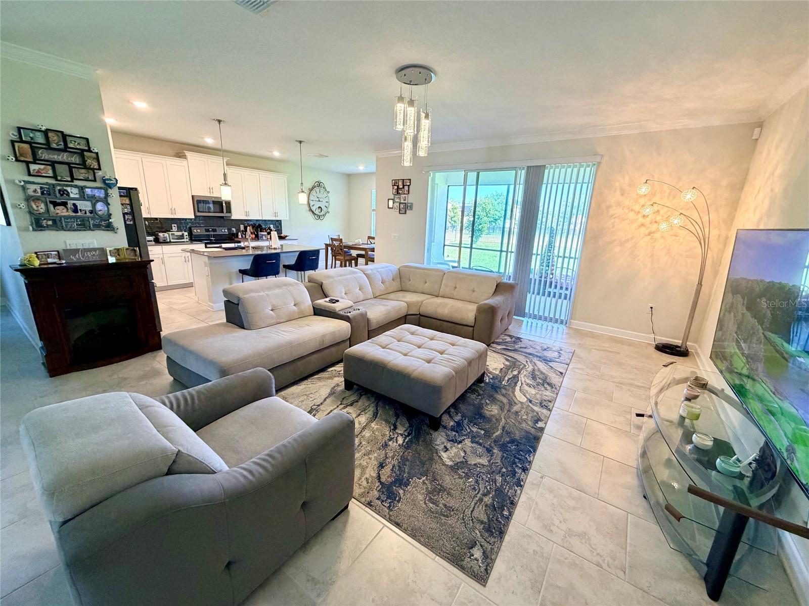 2572 Camden Park Circle, FL