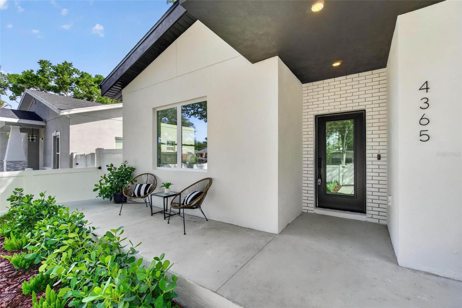 4365 Iris Street, FL