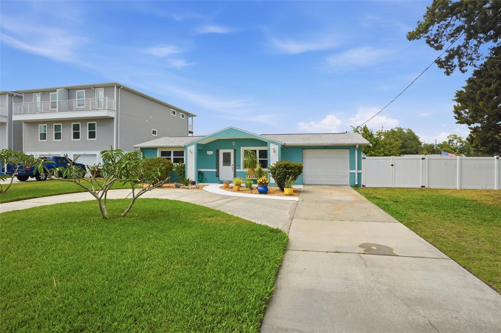 6907 Clark Street, FL